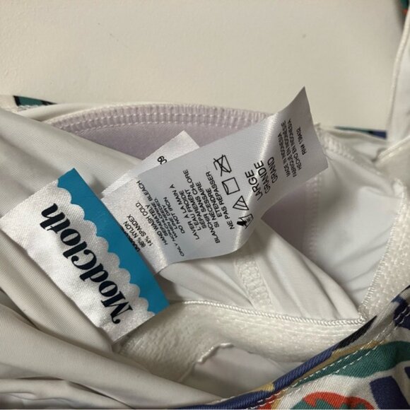 Swimsuit with bright design - Picture 6 of 7